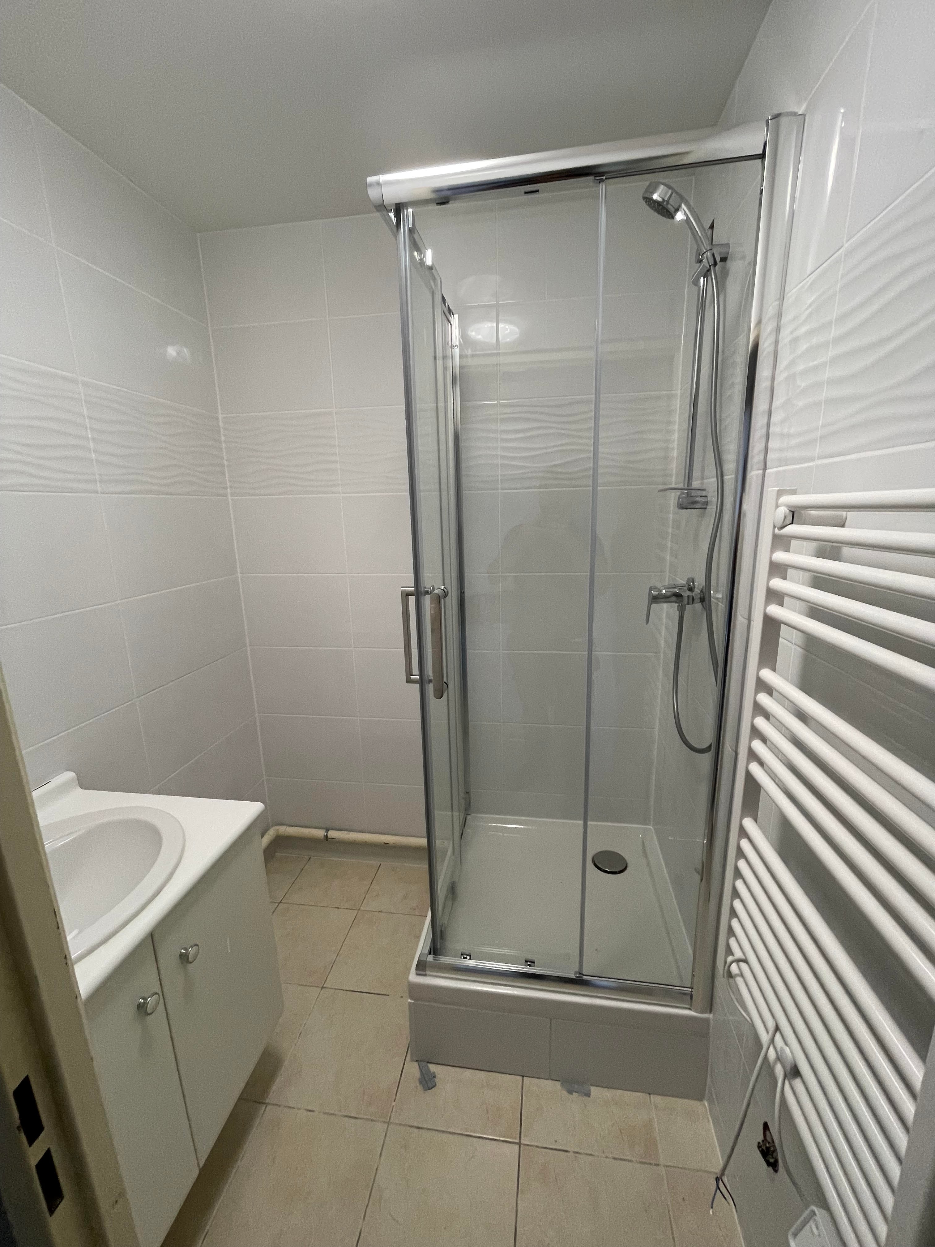 Rénovation Partielle de Salle de bain à Bussy-Saint-George